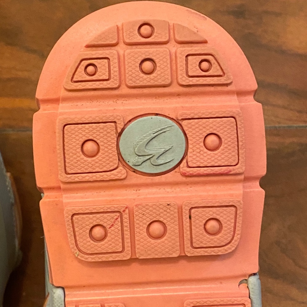 Gravity Defyer Shoes - Picture 14 of 16